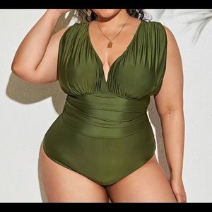 Plus Solid Ruched One Piece Swimsuit